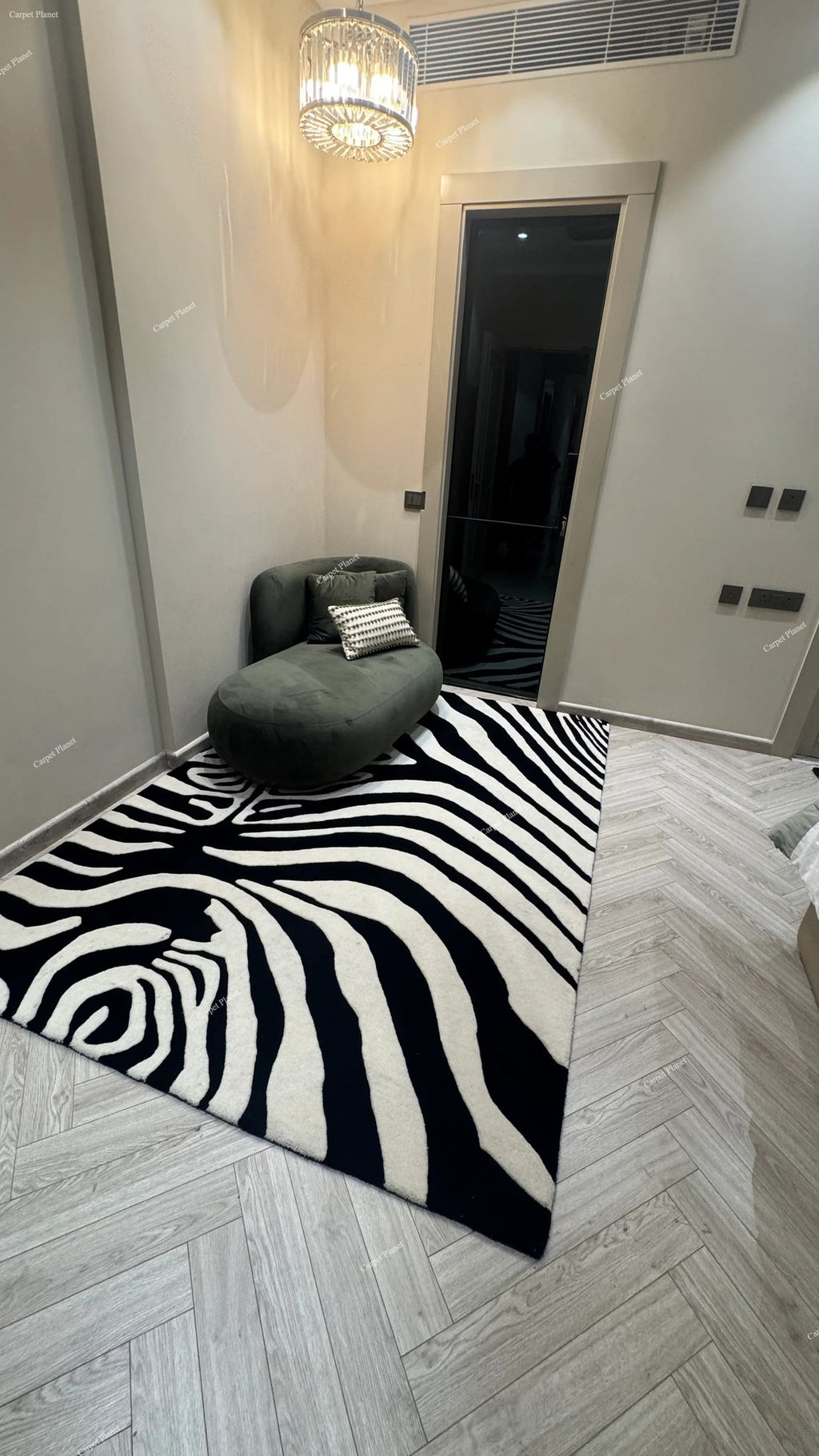 Zebra Wave Black & White Abstract Rug