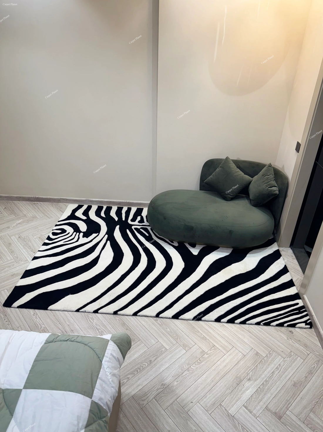 Zebra Wave Black & White Abstract Rug