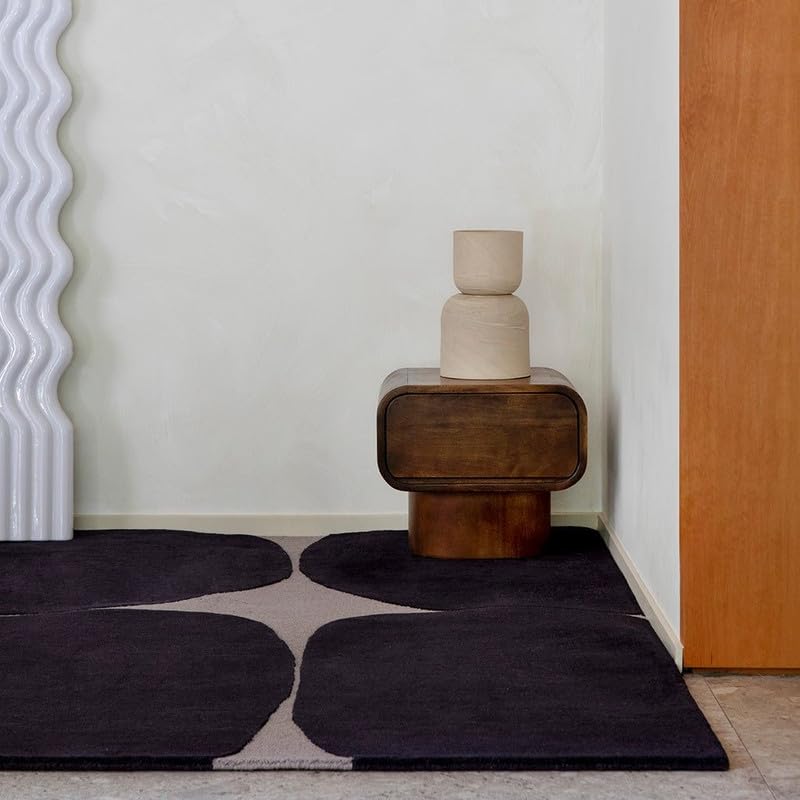 Modern Black Abstract Geometric Rug