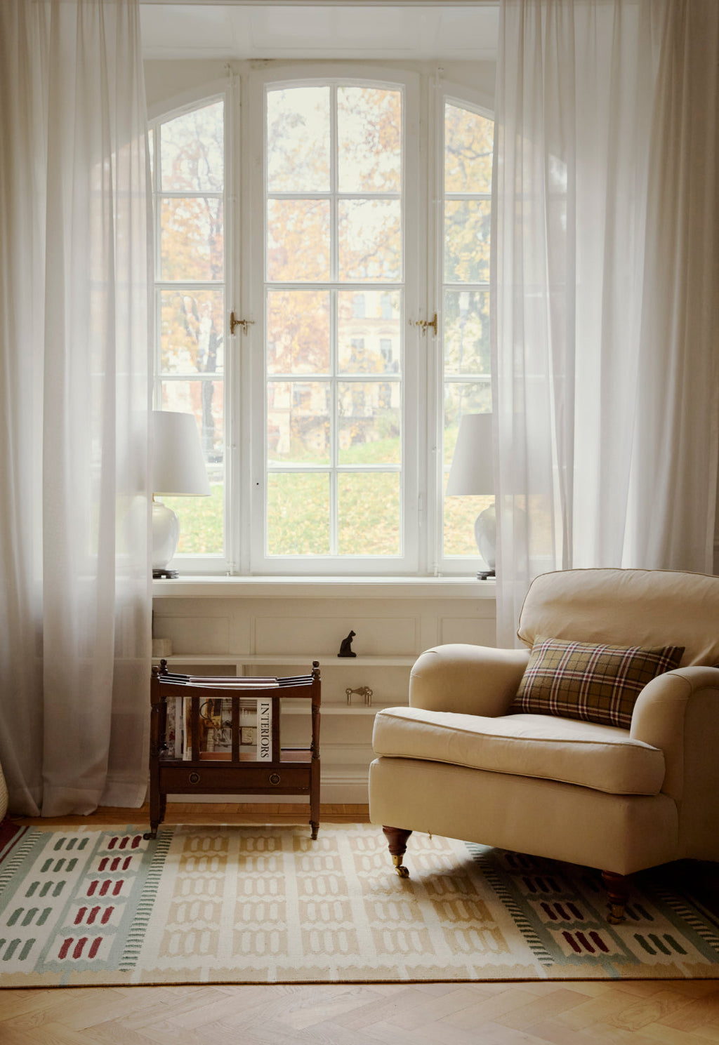 Hilma Primrose Traditional Pattern Rug